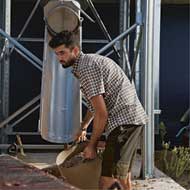 H�RKILA Fjell Shorts Dark olive/Willow green 4