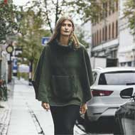 DEERHUNTER Lady Wilder Poncho Loden Wood 4